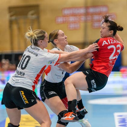 Natsuki Aizawa (Thueringer HC, 23), Maxi Muehlner (HSG Blomberg-Lippe, 10), Nieke Kuehne (HSG Blomberg-Lippe, 09) GER, Thueringer HC gegen HSG Blomberg-Lippe, Handball, Alsco Handball Bundesliga Frauen, Saison 2026 2027, 5. Spieltag, Sonntag, 19.30 Uhr, 07.10.2026 GER, Thueringer HC gegen HSG Blomberg-Lippe, Handball, Alsco Handball Bundesliga Frauen, Saison 2026 2027, 5. Spieltag, Sonntag, 19.30 Uhr, 07.10.2026 Bad Langensalza Copyright: xMartinxHerbstx