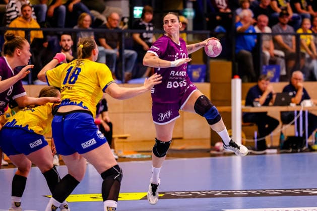 Gabriela Bitolo (TusSies Metzingen, 22) setzt zum werfen an, GER, HC Leipzig vs. TusSies Metzingen, Handball, ALSCO Handball Bundesliga Frauen, 5. Spieltag, Spielzeit 2026 2027, 07.10.2026 GER, HC Leipzig vs. TusSies Metzingen, Handball, ALSCO Handball Bundesliga Frauen, 5. Spieltag, Spielzeit 2026 2027, 07.10.2026 Markranstaedt Copyright: xEibner-Pressefoto LauraxRoemerx EP_LRR