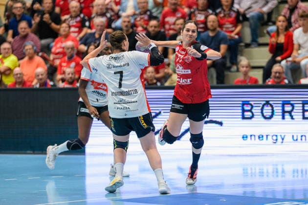 Kelly de Abreu Rosa (Thueringer HC, 77), Diana Doegg Magnusdottir (HSG Blomberg-Lippe, 07), Farrelle Alicia Njinkeu (HSG Blomberg-Lippe, 55) GER, Thueringer HC gegen HSG Blomberg-Lippe, Handball, Alsco Handball Bundesliga Frauen, Saison 2026 2027, 5. Spieltag, Sonntag, 19.30 Uhr, 07.10.2026 GER, Thueringer HC gegen HSG Blomberg-Lippe, Handball, Alsco Handball Bundesliga Frauen, Saison 2026 2027, 5. Spieltag, Sonntag, 19.30 Uhr, 07.10.2026 Bad Langensalza Copyright: xMartinxHerbstx
