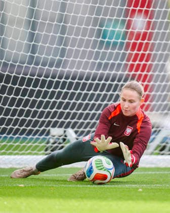 08.10.2026 LEUVEN , PILKA NOZNA KOBIET ( WOMEN S FOOTBALL) TRENING OFICJALNY PRZED POLFINALEM BARAZY MISTRZOSTW SWIATA 2027 TRENING NZ. JULIA WOZNIAK FOTO RADOSLAW JOZWIAK CYFRASPORT NEWSPIX.PL --- Newspix.pl RA2_6337