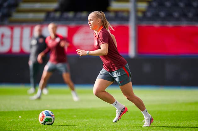 08.10.2026 LEUVEN , PILKA NOZNA KOBIET ( WOMEN S FOOTBALL) TRENING OFICJALNY PRZED POLFINALEM BARAZY MISTRZOSTW SWIATA 2027 TRENING NZ. PAULINA DUDEK FOTO RADOSLAW JOZWIAK CYFRASPORT NEWSPIX.PL --- Newspix.pl RA2_6421