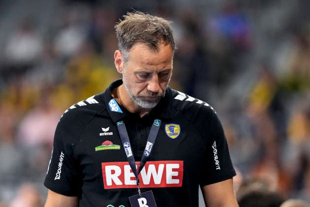 Maik Machulla (Trainer, Cheftrainer, RNL), Einzelbild, Einzelfoto, Aktion, Action, enttäuscht schauend, Enttäuschung, Frustration, disappointed, pessimistisch, 08.10.2026, Mannheim (Deutschland), Handball, Bundesliga, Rhein-Neckar Löwen - ThSV Eisenach