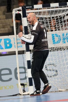 Bart Ravensbergen (HSG Wetzlar, 1) freut sich GER, TVB Stuttgart vs. HSG Wetzlar, Handball, Opel Handball-Bundesliga, 8. Spieltag, Spielzeit 2026 2027, 08.10.2026 GER, TVB Stuttgart vs. HSG Wetzlar, Handball, Opel Handball-Bundesliga, 8. Spieltag, Spielzeit 2026 2027, 08.10.2026 Stuttgart Copyright: xEibner-Pressefoto SoerenxHerwegx EP_SHG