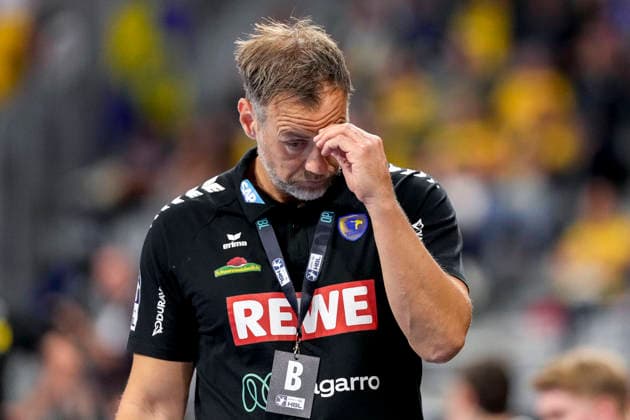 Maik Machulla (Trainer, Cheftrainer, RNL), Einzelbild, Einzelfoto, Aktion, Action, enttäuscht schauend, Enttäuschung, Frustration, disappointed, pessimistisch, 08.10.2026, Mannheim (Deutschland), Handball, Bundesliga, Rhein-Neckar Löwen - ThSV Eisenach