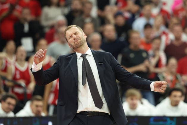 Anton Gavel (FC Bayern Basketball, Chef-Trainer) aergert sich, Emotionen, Mimik, Gesten, gestikuliert, GER, FC Bayern Basketball vs. Virtus Bologna, Basketball, Euroleague, 4. Spieltag, Saison 2026 2027, 08.10.2026, GER, FC Bayern Basketball vs. Virtus Bologna, Basketball, Euroleague, 4. Spieltag, Saison 2026 2027, 08.10.2026 Muenchen Copyright: xEibner-Pressefoto JennixMaulx EP_JML