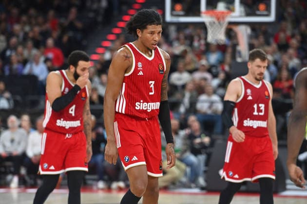 MarJon BEAUCHAMP (FCB), hi:Duane WASHINGTON JR. (FCB), hi.re:Andreas OBST (FCB), Enttaeuschung,Frust,enttaeuscht, frustriert,niedergeschlagen, Basketball Euro League,Saison 2026 2027, FC Bayern Muenchen - Virtus Bologna am 08.10.2026 , S A P G A R D EN
