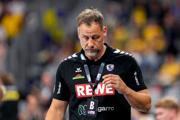 Maik Machulla (Trainer, Cheftrainer, RNL), Einzelbild, Einzelfoto, Aktion, Action, enttäuscht schauend, Enttäuschung, Frustration, disappointed, pessimistisch, 08.10.2026, Mannheim (Deutschland), Handball, Bundesliga, Rhein-Neckar Löwen - ThSV Eisenach