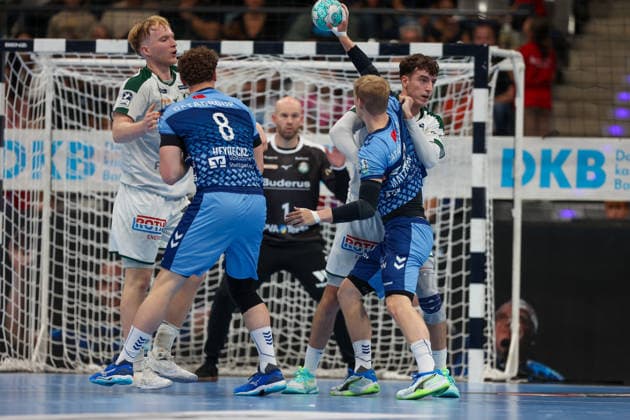Torben Matzken (TVB Stuttgart, 22) GER, TVB Stuttgart vs. HSG Wetzlar, Handball, Opel Handball-Bundesliga, 8. Spieltag, Spielzeit 2026 2027, 08.10.2026 GER, TVB Stuttgart vs. HSG Wetzlar, Handball, Opel Handball-Bundesliga, 8. Spieltag, Spielzeit 2026 2027, 08.10.2026 Stuttgart Copyright: xEibner-Pressefoto SoerenxHerwegx EP_SHG