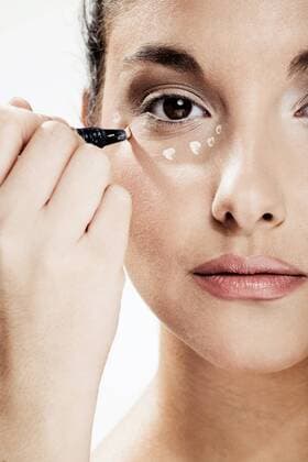 Young woman s beauty portrait Copyright: