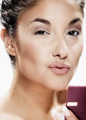 Young woman s beauty portrait Copyright: