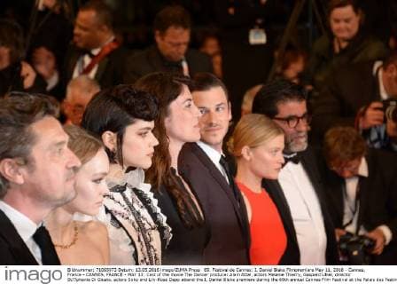69. Festival de Cannes: I, Daniel Blake Filmpremiere May 11, 2016 - Cannes, France - CANNES, FRANCE - MAY 13: Cast of the movie The Dancer producer Alain Attal, actors Melanie Thierry, Gaspard Ulliel, director St??phanie Di Giusto, actors Soko and Lily-Rose Depp attend the I, Daniel Blake premiere during the 69th annual Cannes Film Festival at the Palais des Festivals on May 13, 2016 in Cannes, France. Cannes France - ZUMAi09_