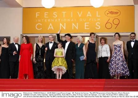 69. Festival de Cannes: The BFG Filmpremiere Kristie Macosko, Frank Marshall, Kathleen Kennedy, Kate Capshaw, Steven Spielberg, Ruby Barnhill, Mark Rylance, Claire van Kampen, Lucy Dahl, Penelope Wilton, Rebecca Hall and Jemaine Clement attending the The BFG premiere during the 69th Cannes Film Festival at the Palais des Festivals in Cannes on May 14, 2016 Foto:xD.xBedrosianx xFuturexImage