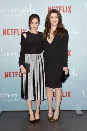 Alexis Bledel und Lauren Graham beim Fan Event zur Netflix Miniserie Gilmore Girls: Ein neues Jahr Gilmore Girls: A Year in the Life im Admiralspalast. Berlin, 10.11.2016 Foto:xF.xKernx xFuturexImage