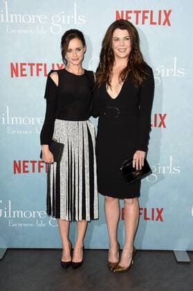 Alexis Bledel und Lauren Graham beim Fan Event zur Netflix Miniserie Gilmore Girls: Ein neues Jahr Gilmore Girls: A Year in the Life im Admiralspalast. Berlin, 10.11.2016 Foto:xF.xKernx xFuturexImage