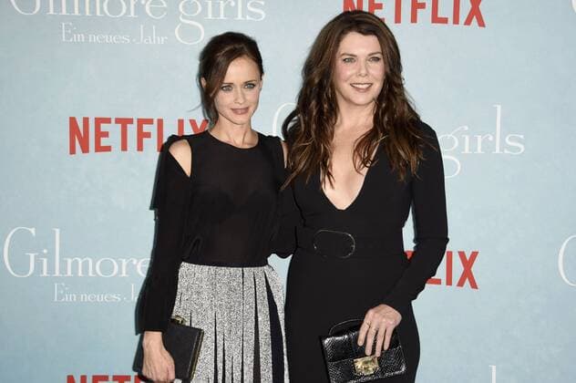 Alexis Bledel und Lauren Graham beim Fan Event zur Netflix Miniserie Gilmore Girls: Ein neues Jahr Gilmore Girls: A Year in the Life im Admiralspalast. Berlin, 10.11.2016 Foto:xF.xKernx xFuturexImage