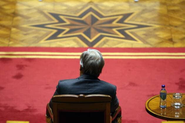 Bilder des Tages Antonio Guterres erhält Menschenrechtspreis in Lissabon December 23, 2016 - Lisbon, Portugal - Newly sworn-in Secretary General of the United Nations Antonio Guterres during a ceremony to award Guterres with a human rights award at the Parliament in Lisbon, Portugal, on December 23 2016. This year s award was given to Antonio Guterres, Secretary-General of the United Nations, for his work in the defense of human rights, especially in the discharge of the duties of United Nations High Commissioner for Refugees (UNHCR). This Prize is awarded annually by the President of the Assembly of the Republic, after hearing the Conference of Leaders, on the proposal of the jury constituted by the Committee on Constitutional Affairs, Rights, Freedoms and Guarantees. Lisbon Portugal - ZUMAn230 20161223_zaa_n230_139