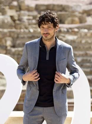 Spanish actor and model Andres Velencoso poses during the presentation of the film Senor, dame paciencia (lit. Lord, give me patience) at the 20th Malaga Film Festival held in Malaga, Spain, on 25 March 2017. Malaga Film Festival !ACHTUNG: NUR REDAKTIONELLE NUTZUNG! Copyright: xDanielxPerezx 20170325-636260459305126087