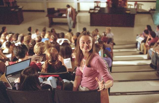 Studio Publicity Still from Gilmore Girls Episode Name: The Road Trip to Harvard Alexis Bledel 2001 photo credit: Scott Humbert Los Angeles CA Copyright: xAPCx 308471585