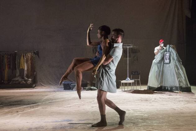 EMBARGO SPERRFRIST Three Stages by Richard Siegal, Ruhrtriennale, PACT Zollverein, Essen, Germany SPERRFRIST EMBARGO bis to 7:00pm, 25 August 2017 Essen, Germany, 23 August 2017. Performers Kevin Quinaou, Corey Scott-Gilbert, Diego Tortelli, Vania Vaz, Frederic Stochl in the piece In Medias Res . American choreographer Richard Siegal presents Three Stages: Model , In Medias Res and as a world premiere El Dorado at PACT Zollverein for the Ruhrtriennale cultural festival 2017. For editorial use only in connection with Ruhrtriennale reporting