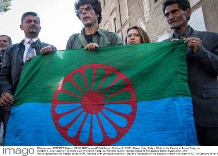 October 2, 2017 - Rome, Italy, Italy - Sit-in in the Capitol in Rome, Italy, on October 2, 2017 against the Roma plan of Virginia Raggi, so Marcello Zuinisi, representative of the gypsies Nation Association, after having denounced the Capitol at the ANAC, National anti-corruption authority, and the Prosecutor of the Republic of Rome for scam in ACT at Camping River on the basis of an alleged illicit use of European social funds, PON Metro 2014 †2020. Rome Italy - ZUMAn230 20171002_zaa_n230_195 Copyright: xAndreaxRonchinix