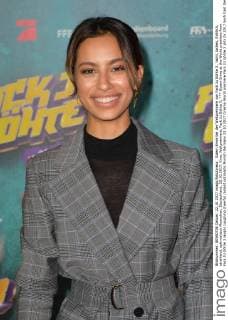 Gizem Emre bei der Weltpremiere von Fack Ju Göhte 3 , lacht, lachen, fröhlich, strahlend, optimistisch Muenchen, Deutschland, 22.10.2017, Kino, Weltpremiere, Fack Ju Göhte 3,