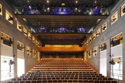 Staatstheater in Mainz, Rheinland-Pfalz, Kleines Haus, Zuschauerraum, Zuschauersaal, Auditorium, Stuhlreihen, Beleuchtungstechnik, Lichttechnik NUR ZUR REDAKTIONELLEN NUTZUNG, D-Mainz, Rhein, Rhein-Main-Gebiet, Rheinland, Rheinland-Pfalz, Staatstheater Mainz, Schauspielhaus, Musiktheater, Tanztheater, Kleines Haus, Zuschauerraum, Zuschauersaal, Auditorium, Stuhlreihen, Beleuchtungstechnik, Lichttechnik, EDITORIAL USE ONLY, D-Mainz, Rhine, Rhine-Main district, Rhineland, Rhineland-Palatinate, Staatstheater Mainz, Mainz State Theatre, playhouse, music theatre, dance theatre, Small Hall, house, auditorium, theatre style, lighting technology, lighting engineering