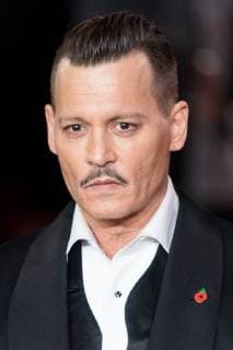 November 2, 2017 - London, London, UK - London, UK. JOHNNY DEPP attends the world film premiere of Murder On The Orient Express. London UK - ZUMAl94_ 20171102_zaf_l94_111 Copyright: xRayxTangx
