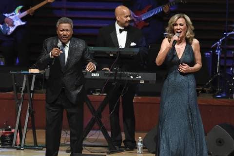 November 14, 2017 - Philadelphia, Pennsylvania, U.S - R&B legends, MARILYN MCCOO, and BILLY DAVIS JR., with keyboardist, BILL JOLLY, performing at the Marian Anderson Award Gala held at the Kimmel Center in Philadelphia PA The Marian Anderson Award was created to honor and celebrate world-renowned artists for their artistic work and talents, as well as their philanthropic contributions to society. It is named in memory of culture-changing vocalist and distinguished Philadelphian, Marian Anderson. Philadelphia U.S. - ZUMArf1_ 20171114_zaf_rf1_023 Copyright: xRickyxFitchettx