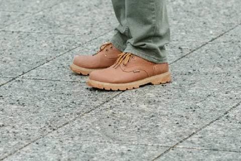Tallinn, Estonia, 08.12.2017 Shoes, boots, legs, walking, streets. Tallinn Harjumaa Estonia Copyright: xKonstantinxSednevx