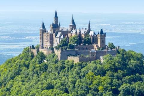 An image of the Castle Hohenzollern in south Germany McPGAN