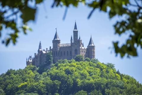 An image of the Castle Hohenzollern in south Germany McPGAN