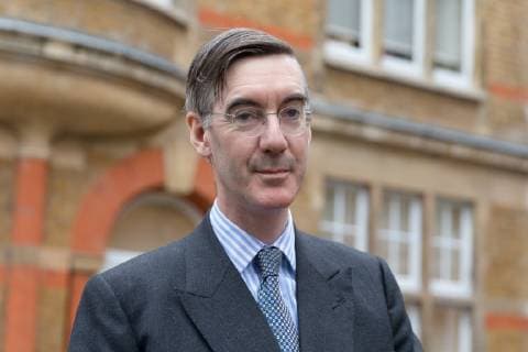 November 16, 2018 - London, London, UK - London, UK. Conservative MP, Jacob Rees-Mogg leaving his central London home this morning. London UK - ZUMAl94_ 20181116_zaf_l94_003 Copyright: xVickiexFloresx