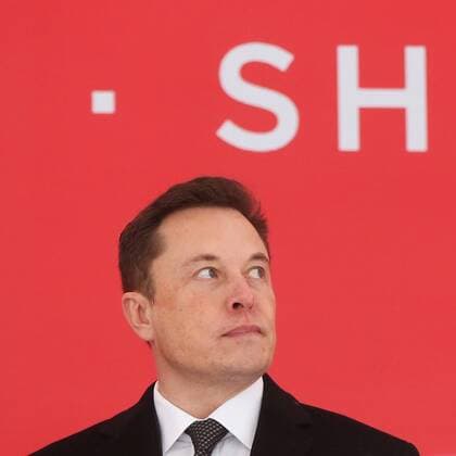 (190107) -- SHANGHAI, Jan. 7, 2019 (Xinhua) -- Tesla CEO Elon Musk attends the groundbreaking ceremony of Tesla Shanghai Gigafactory in Shanghai, east China, Jan. 7, 2019. U.S. electric carmaker Tesla Inc. on Monday broke ground on its Shanghai factory, becoming the first to benefit from a new policy allowing foreign carmakers to set up wholly-owned subsidiaries in China. The new plant, Tesla s first outside the United States, is located in Lingang Area, a high-end manufacturing park in the southeast harbor of Shanghai. It is designed with an annual capacity of 500,000 electric cars. Tesla signed the agreement with the Shanghai municipal government in July 2018 to build the factory. In October, the company was approved to use an 864,885-square-meter tract of land in Lingang for its Shanghai plant. (Xinhua Ding Ting) CHINA-SHAN