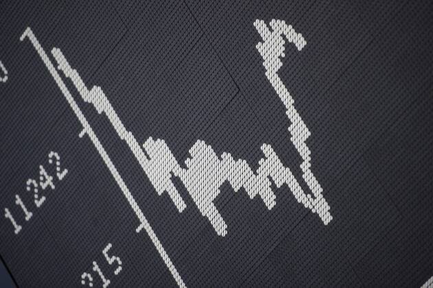 Blick in den Handelssaal der Deutschen Boerse in Frankfurt, Aktienhandel, Dax-Kurve, Kursentwicklung, Handelssaal der Frankfurter Wertpapierboerse, Broker, Anzeigentafel, Computerhandel, Aktienhaendler, Uebersicht, Aktienkurse, Dax, Allgemein, Feature, Randmotiv Pressekonferenz der Deutschen Boerse AG in Frankfurt am 14.02.2019.