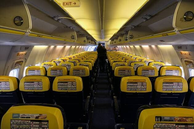April 16, 2019 - Thessaloniki, Greece - Perspective with the seats and the aisle inside a Ryanair low cost budget airline in the European route FR1818 from Thessaloniki Makedonia Airport SKG LGTS in Greece to Eindhoven Airport EIN EHEH in the Netherlands. The interior of the Boeing 737-800 aircraft with registration EI-EBM is seen during the flight, the seats, the legroom, seatbelt, aisle, spacing, emergency exit, inflight magazine, emergency exit, window view, safety card and air ventilation system and seatbelt fasten sign. Thessaloniki Greece - ZUMAn230 20190416_zaa_n230_1139 Copyright: xNicolasxEconomoux