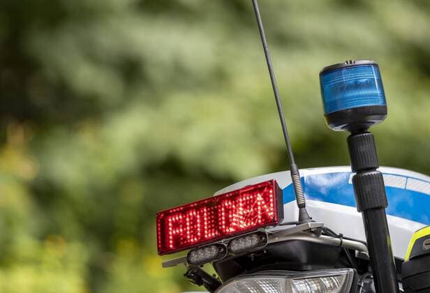 Rimpar, Bundesstraße, 18.07.2019, Geschwindigkeits- und Motorradkontrolle der Polizei Bild: Laser Messung, Geschwindigkeitsmessung Copyright: HMBxMedia xHeikoxBecker