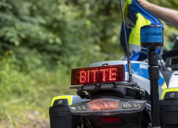 Rimpar, Bundesstraße, 18.07.2019, Geschwindigkeits- und Motorradkontrolle der Polizei Bild: Laser Messung, Geschwindigkeitsmessung Copyright: HMBxMedia xHeikoxBecker