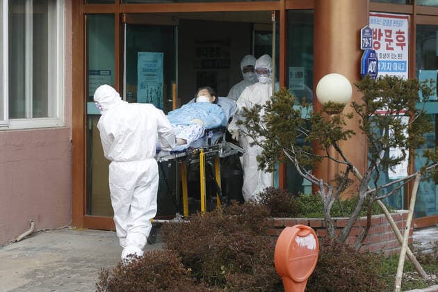 February 26, 2020, Cheongdo, South Korea: Firefighter ambulance arrives for COVID19 patient transport at cohort hospital in Cheongdo, South Korea. South Korea s confirmed cases of the new coronavirus approached 1,300 on Wednesday as health authorities started testing about 210,000 followers of a religious sect at the center of rapid infections here. The 284 additional cases, the sharpest daily surge so far, brought the total infections to 1,261 from only 51 a week ago, according to the Korea Centers for Disease Control and Prevention. Cheongdo SOUTH KOREA - ZUMAr168 20200226_zap_r168_007 Copyright: xRyuxSeung-Ilx