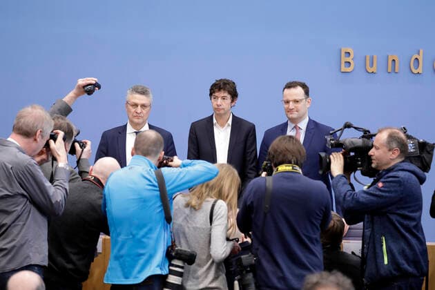 Prof. Dr. Lothar H. Wieler, Praesident Robert-Koch-Institut, Prof. Dr. Christian Drosten, Direktor Institut fuer Virologie, CharitŽ Berlin, Jens Spahn, Bundesminister für Gesundheit, CDU, PK zu Ausbreitung des Coronavirus, DEU, Berlin, 09.03.2020