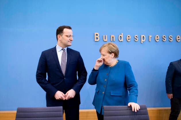 Jens Spahn, Angela Merkel - Coronavirus DEU, Deutschland, Germany, Berlin, 11.03.2020 Jens Spahn, Bundesgesundheitsminister CDU, und Bundeskanzlerin Angela Merkel, waehrend der Bundespressekonferenz zum Thema Unterrichtung zum Umgang mit dem Coronavirus nach dem Gespraech des Europaeischen Rates in Berlin. Jens Spahn, Federal Minister for Health CDU, and Chancellor Angela Merkel, during a press call at the Bundespressekonferenz concerning on the spread of novel coronavirus in Berlin. The number of people infected with the novel coronavirus in Germany is continuing to rise in Germany and has topped 1,500