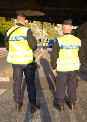 Menton, France - March 16, 2020: Coronavirus Disease 2019 (COVID-19) in France Italie: Road checks are set up at the French-Italian border at the Saint Ludovic Post pass, near Menton. Corona, Virus, COVID19, SARS-CoV-2, Pandemie, SARS, Grenzkontrollen, Polizei, Police, Gendarmerie Coronavirus Disease 2019 (COVID-19) in France Italie