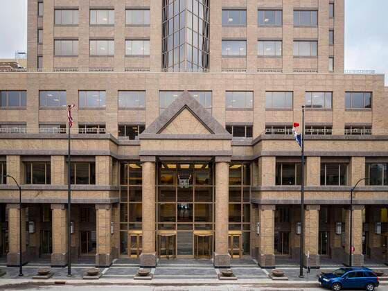 March 20, 2020, Des Moines, Iowa, U.S: 801 Grand, the tallest office tower in Iowa, is closed Friday. The building is a part of the campus of Principal, a large financial services company. The building was shutdown Friday after a visitor tested positive for COVID-19. Some workers were placed in self quarantine and all were ordered to work from home. On Friday morning, 20 March, Iowa reported 45 confirmed cases of the Coronavirus. Restaurants, bars, movie theaters, places that draw crowds are closed for at least 30 days. There are no shelter in place orders in effect anywhere in Iowa but people are being encouraged to practice social distancing and many businesses are requiring or encouraging employees to telecommute. Des Moines U.S. - ZUMAk94_ 20200320_zaf_k94_005 Copyright: xJackxKurtzx