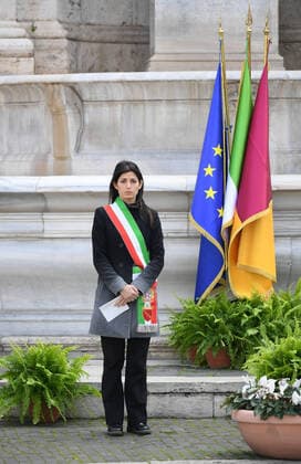 (200331) -- ROME, March 31, 2020 (Xinhua) -- Mayor of Rome Virginia Raggi attends a memorial ceremony to mourn the country s dead due to coronavirus disease (COVID-19), in Rome, Italy, March 31, 2020. The coronavirus pandemic claimed 11,591 lives in locked-down Italy up to Monday, as the cumulative number of cases reached 101,739, according to the latest data by the Civil Protection Department. (Photo by Alberto Lingria Xinhua) ITALY-ROME-COVID-19-MEMORIAL CEREMONY