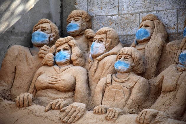 April 3, 2020, Gaza City, Gaza Strip, Palestinian Territory: A Palestinian artist Rana el-Ramlawi, 23, creates a sand sculpture stay home during awareness campaign about the spread of coronavirus disease (COVID-19), at her house Gaza city, on April 3, 2020. The United Nations has warned that a COVID-19 outbreak in Gaza could be disastrous, given the high poverty rates and weak health system in the coastal strip under Israeli blockade since 2007. Authorities in Gaza have said that more than 2,700 Palestinians are in home-isolation, mostly people who had returned from Egypt Gaza City Palestinian Territory - ZUMAap3_ 20200403_zaf_ap3_016 Copyright: xMahmoudxAjjourx