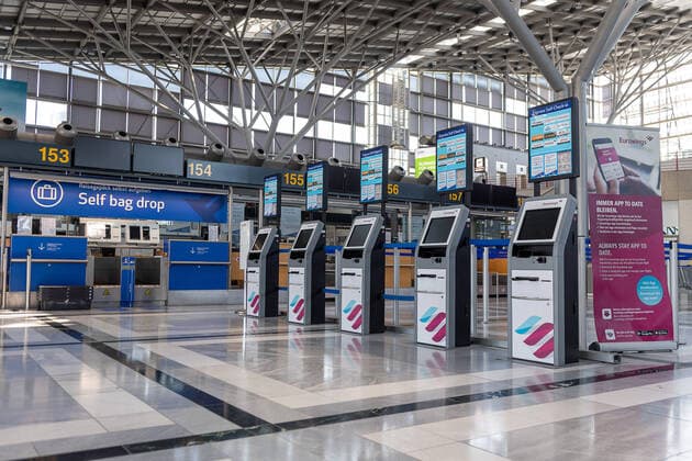 Stuttgart Themenfoto, Stockfoto, Flughafen Stuttgart, geschlossen wegen Corona, 06.04.2020 Schalterbereich geschlossen, Themenfoto, Stockfoto, Flughafen Stuttgart, geschlossen wegen Corona, 06.04.2020, Copyright: xEibner-Pressefoto SaschaxWaltherx EP_swa