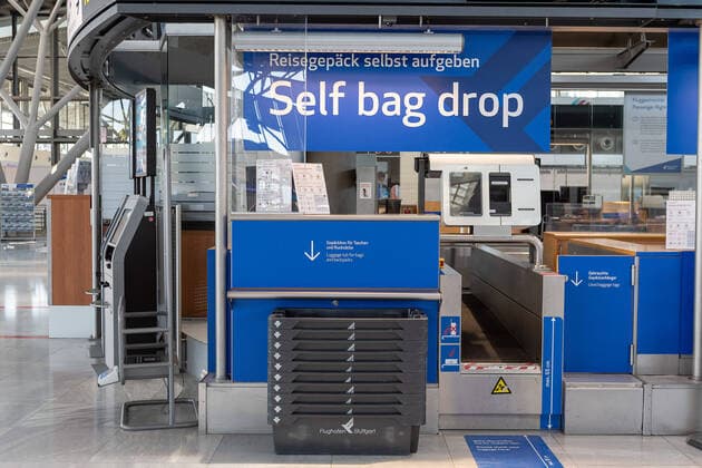 Stuttgart Themenfoto, Stockfoto, Flughafen Stuttgart, geschlossen wegen Corona, 06.04.2020 Schalterbereich geschlossen, Themenfoto, Stockfoto, Flughafen Stuttgart, geschlossen wegen Corona, 06.04.2020, Copyright: xEibner-Pressefoto SaschaxWaltherx EP_swa