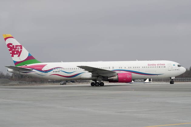 YEKATERINBURG, RUSSIA - APRIL 13, 2020: A Sunday Airlines plane carrying humanitarian aid makes a landing at Koltsovo International Airport. The first of the four humanitarian shipments to Russia s Ural Federal District, the charter flight from Shanghai has brought around $5m worth of medical supplies, such as non-reusable and high-level protection masks, face shields, protective goggles and suits, antiseptics and touch-free thermometers, totaling over 100t in weight. Equally divided between the Sverdlovsk and Chelyabinsk Regions, it will be sent to healthcare, budgetary, charitable institutions and volunteer organisations. Donat Sorokin TASS TS0D57E8