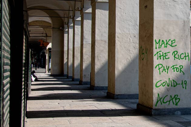 Italy: Turin lockdown 14th April 2020 An Homeless and a deserted Turin on April 14, 2020 in Italy, during the country s lockdown aimed at curbing the spread of the COVID-19 infection, caused by the novel coronavirus. Turin Piedmont Turin Italy Copyright: AlbertoxGandolfo