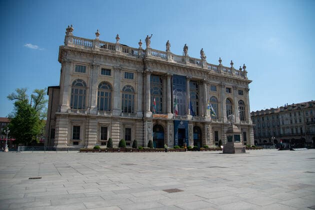 Italy: Turin lockdown 14th April 2020 A view shows Piazza Castello and a deserted Turin on April 14, 2020 in Italy, during the country s lockdown aimed at curbing the spread of the COVID-19 infection, caused by the novel coronavirus. Turin Piedmont Turin Italy Copyright: AlbertoxGandolfo