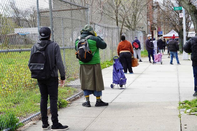 April 14, 2020, New York, New York, USA: Scenes at The Campaign Against Hunger during Mayor BILL DI BLASIO visit and press conference,.Brooklyn, NY.April 14, 2020.Photos by Sonia Moskowitz. New York USA - ZUMAm334 20200414_zep_m334_009 Copyright: xSoniaxMoskowitzxGordonx
